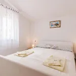 With Fireplace 10 *