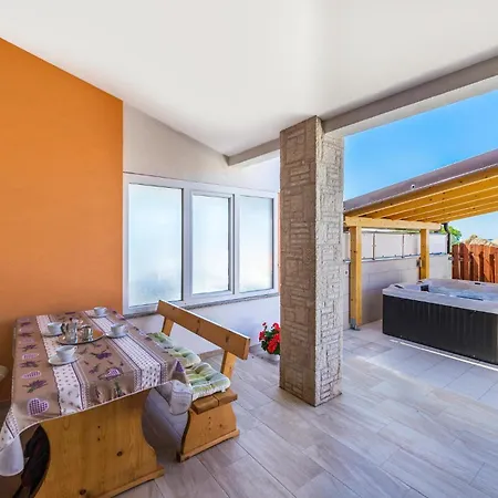 Amazing Apartment In Vodnjan With Wifi Apartment