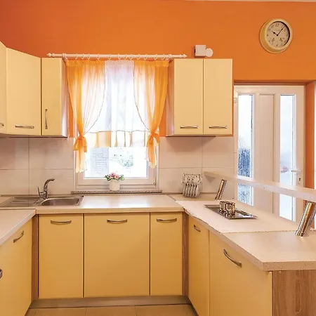 Апартаменты With Fireplace 10